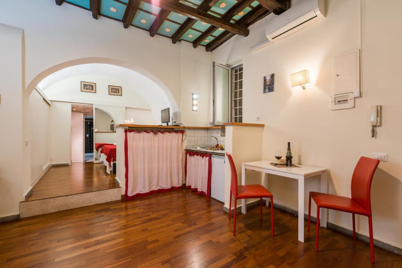 Colosseum Townhouse ローマ エクステリア 写真
